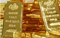 Słaby dolar wspiera cenę złota